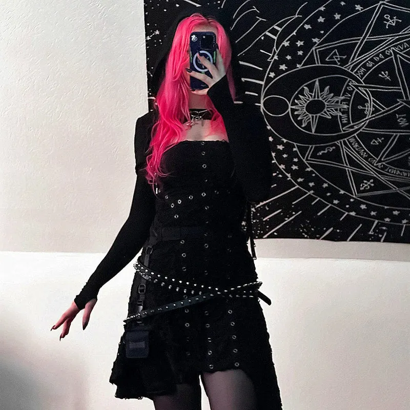 Damen Punk-Slipkleid mit unregelmäßigen Löchern und Löchern in Schwarz