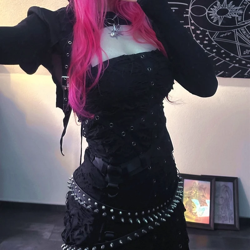 Damen Punk-Slipkleid mit unregelmäßigen Löchern und Löchern in Schwarz