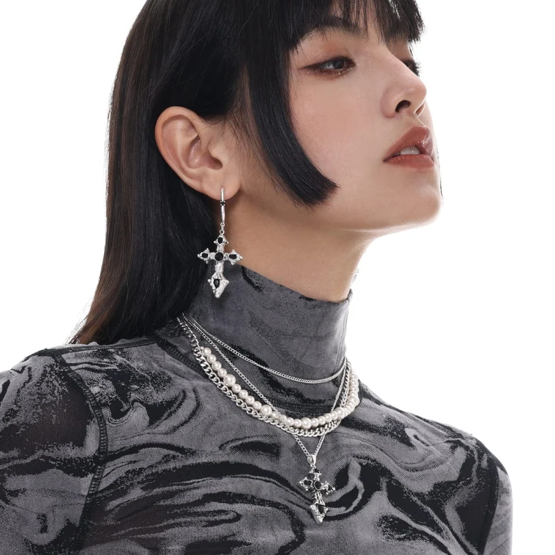 Punk-Perlen-Kreuz-Halskette für Damen