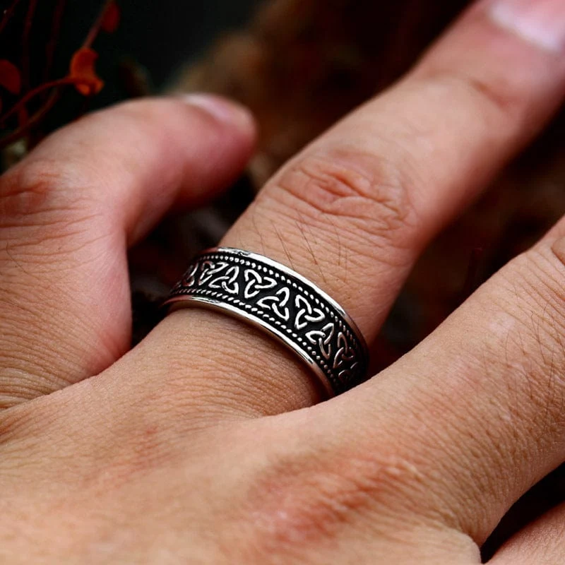 Herren-Punk-Wikinger-Ring mit keltischem Knoten
