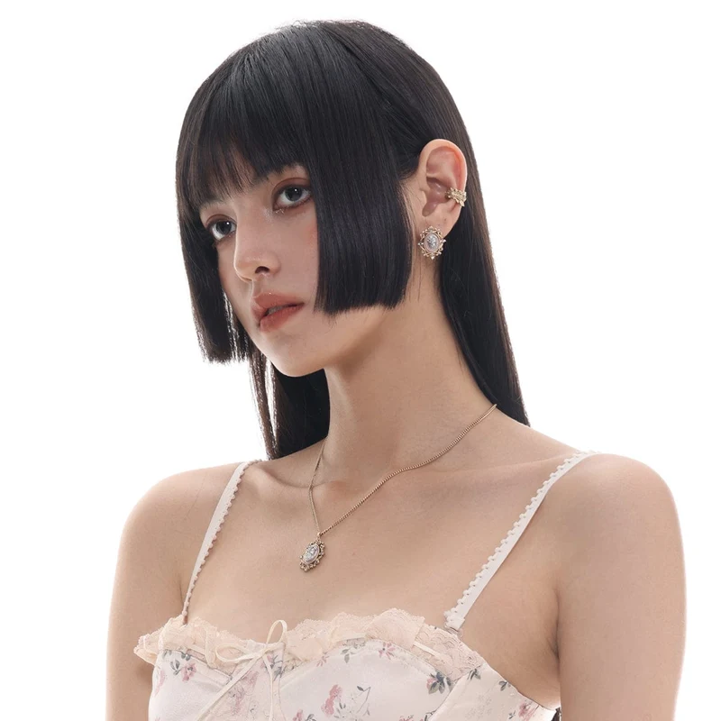 Damen-Ohrringe im Gothic-Stil mit geprägtem Stereo-Rahmen