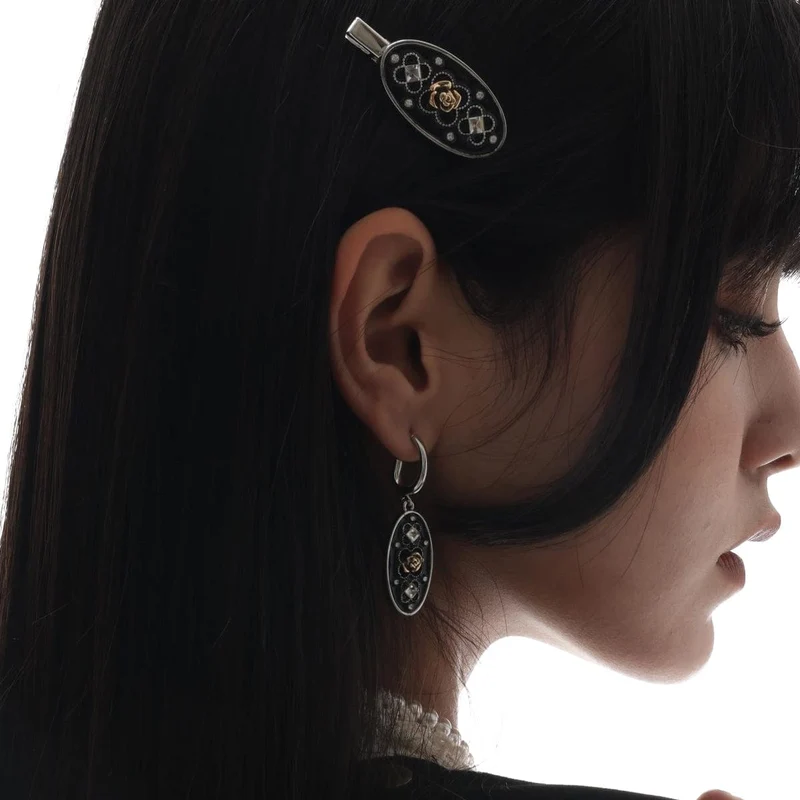 Damen-Ohrring „Punk Rose“ mit Diamanten