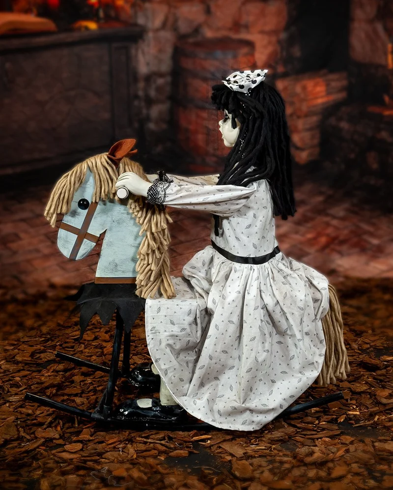Schaukelpferd mit Animierter Geisterpuppe 72cm