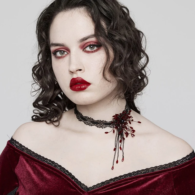 Damen-Halsband aus Gothic-Perlen in Übergröße mit ausgestellter Spitze