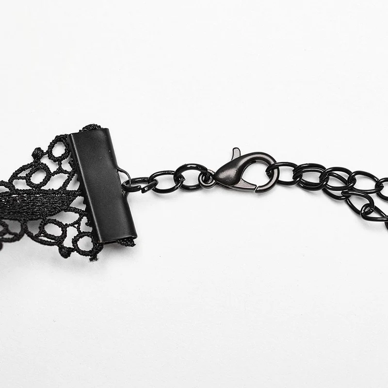 Damen-Halsband aus Gothic-Perlen in Übergröße mit ausgestellter Spitze