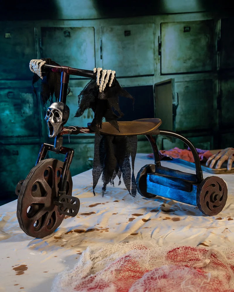 Spooky Dreirad Halloween Animatronic mit Licht & Sound 58cm