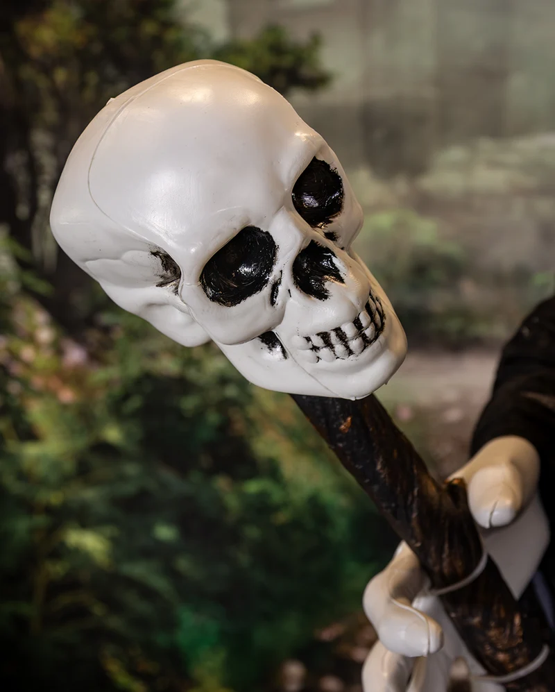 Hexenmeister Maleficus Halloween Animatronic 183cm