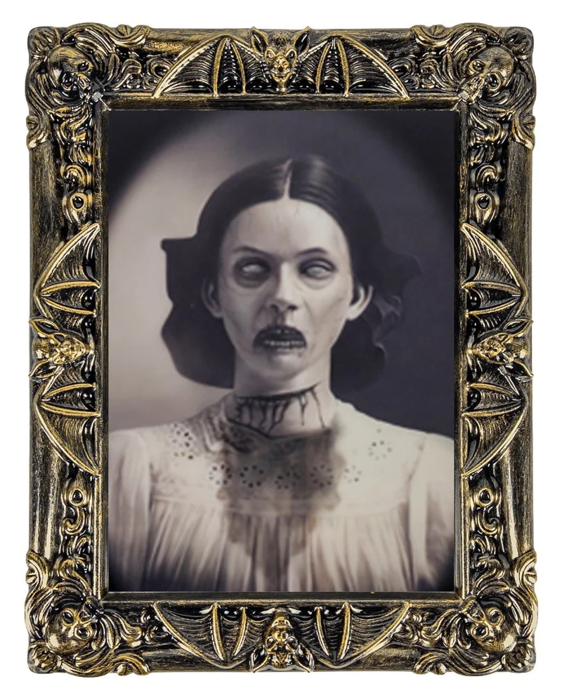 Horrific Aunt Demonica Hologram Portrait 50x39cm