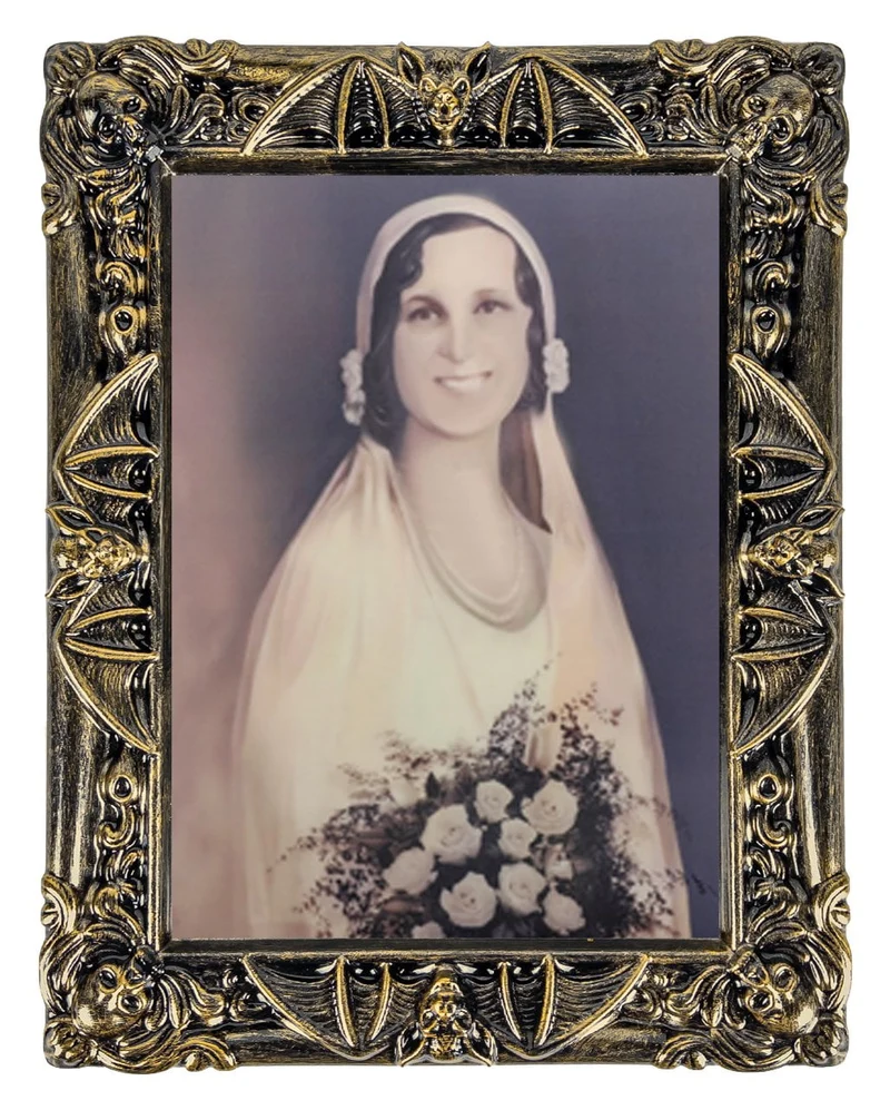 Hazel The Bloody Bride Hologram Portrait 50x39cm