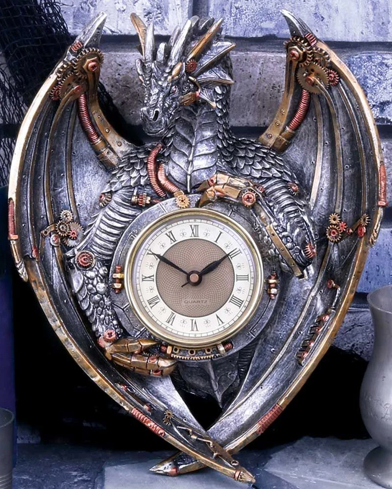 Dracus Horologium Steampunk Wanduhr 27,5cm