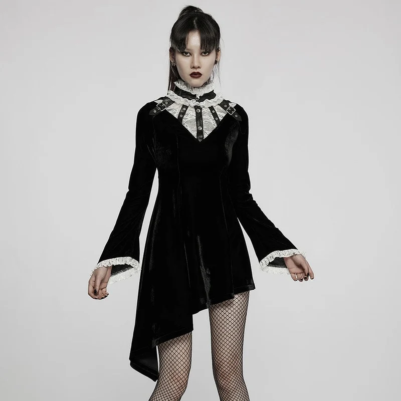 Damenkleid aus Gothic-Spitze mit Stehkragen und unregelmäßigem Saum