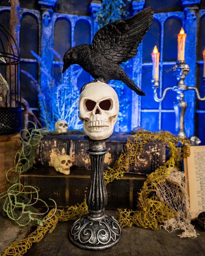 Totenkopf Büste mit Rabe mit Gespreizten Flügeln & LED 35cm
