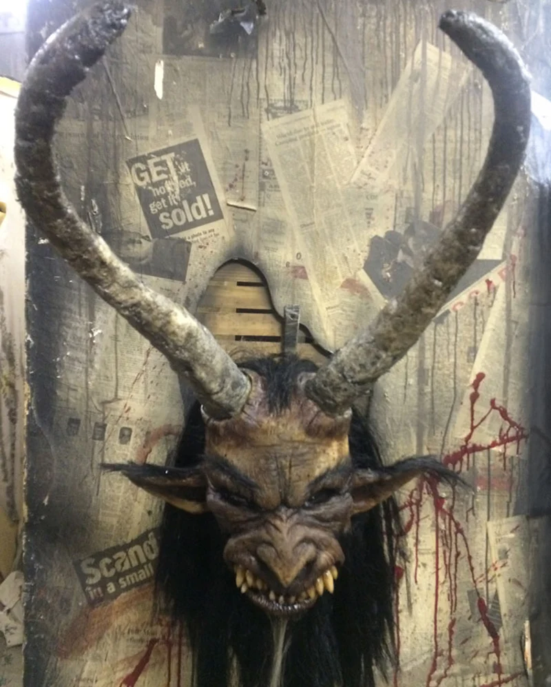 Deranged Krampus Maske mit Hörner