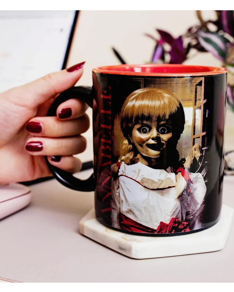 Annabelle The Conjuring Tasse