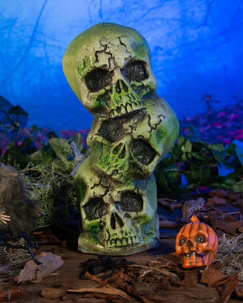 Totenkopf-Berg mit Moos 34cm