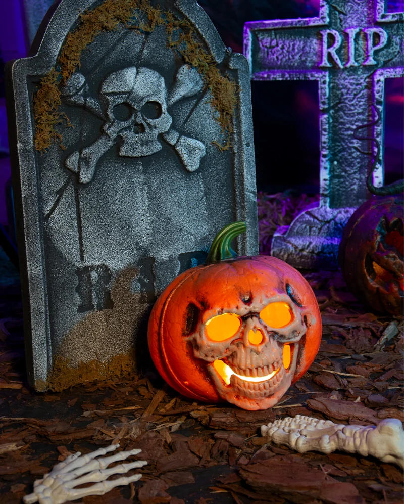 Halloween Kürbis mit beleuchteter Totenkopf Fratze 21cm