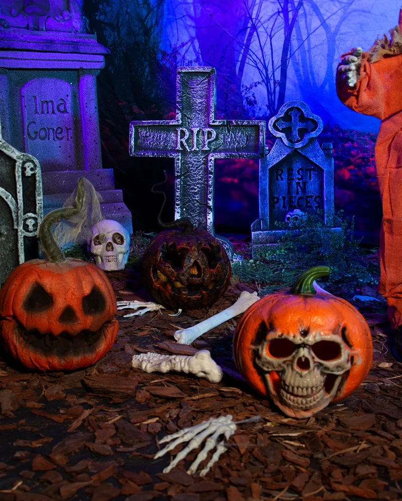 Halloween Kürbis mit beleuchteter Totenkopf Fratze 21cm