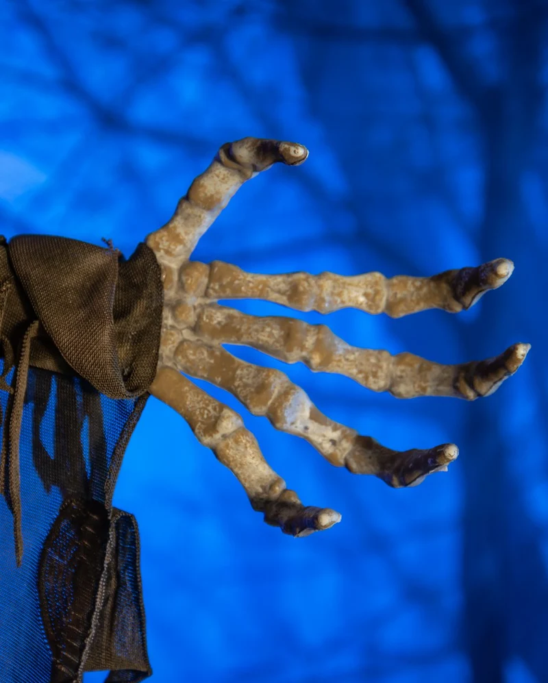 Modriger Fetzenreaper mit Bewegung, Licht & Ton 100cm