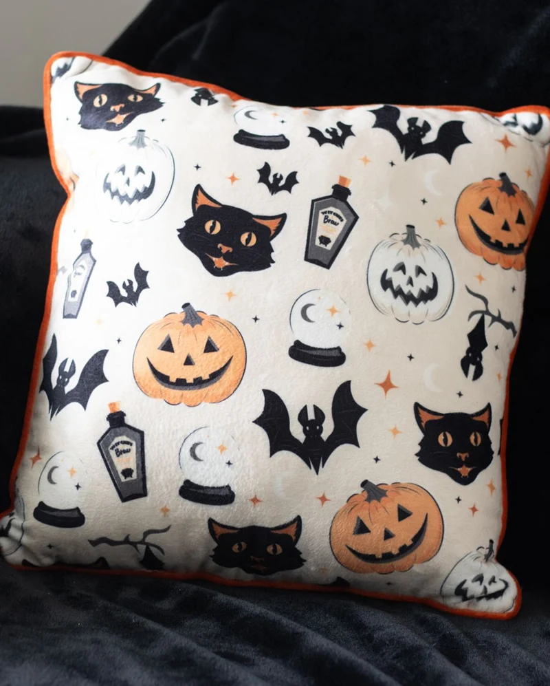 Spooky Halloween Sofakissen 35x35cm