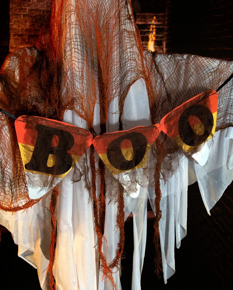 Schwebender Geist mit Hexenhut, Bewegung, Sound & Light 120cm