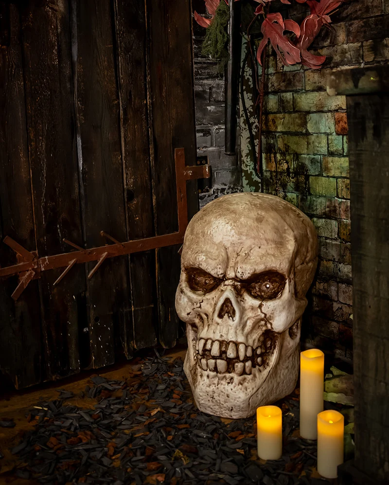 Gigantischer Totenkopf mit Licht & Sound 52cm
