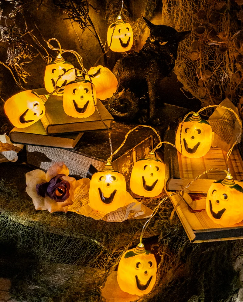 Grinsende Halloween Kürbis Lichterkette mit 10 LEDs