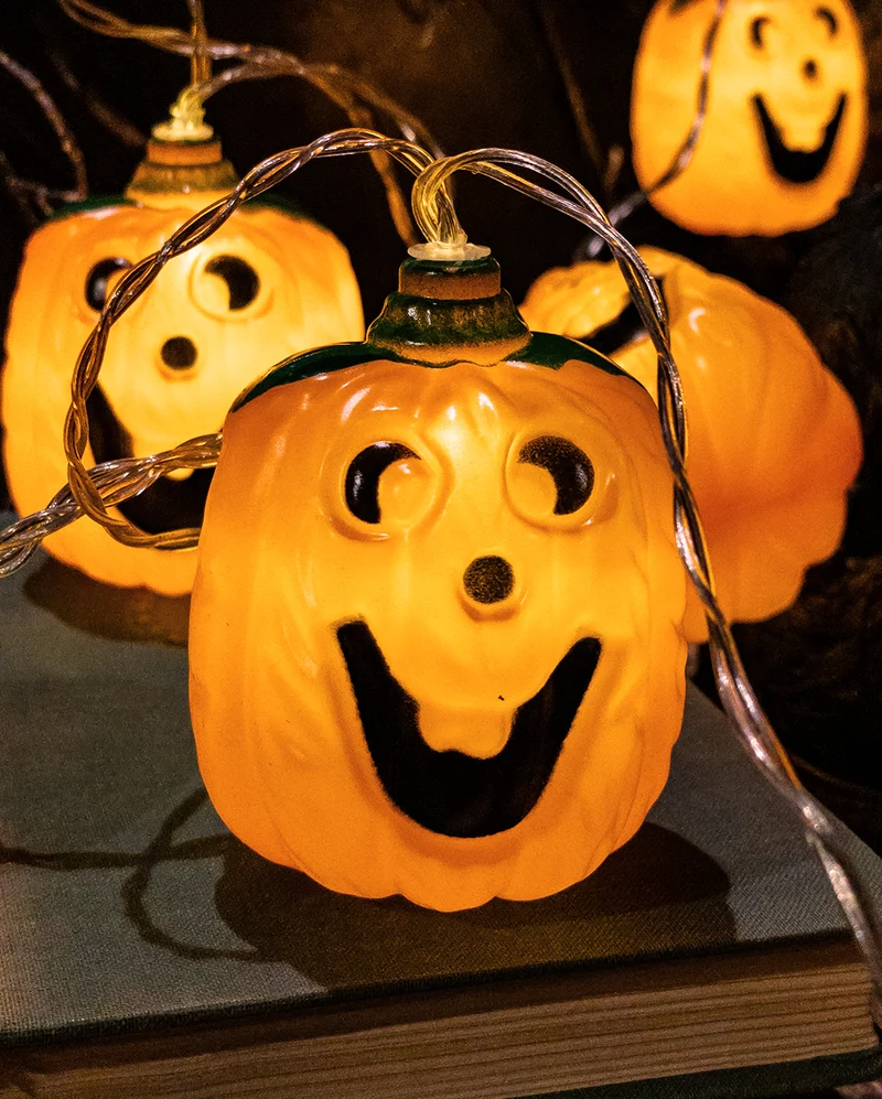 Grinsende Halloween Kürbis Lichterkette mit 10 LEDs