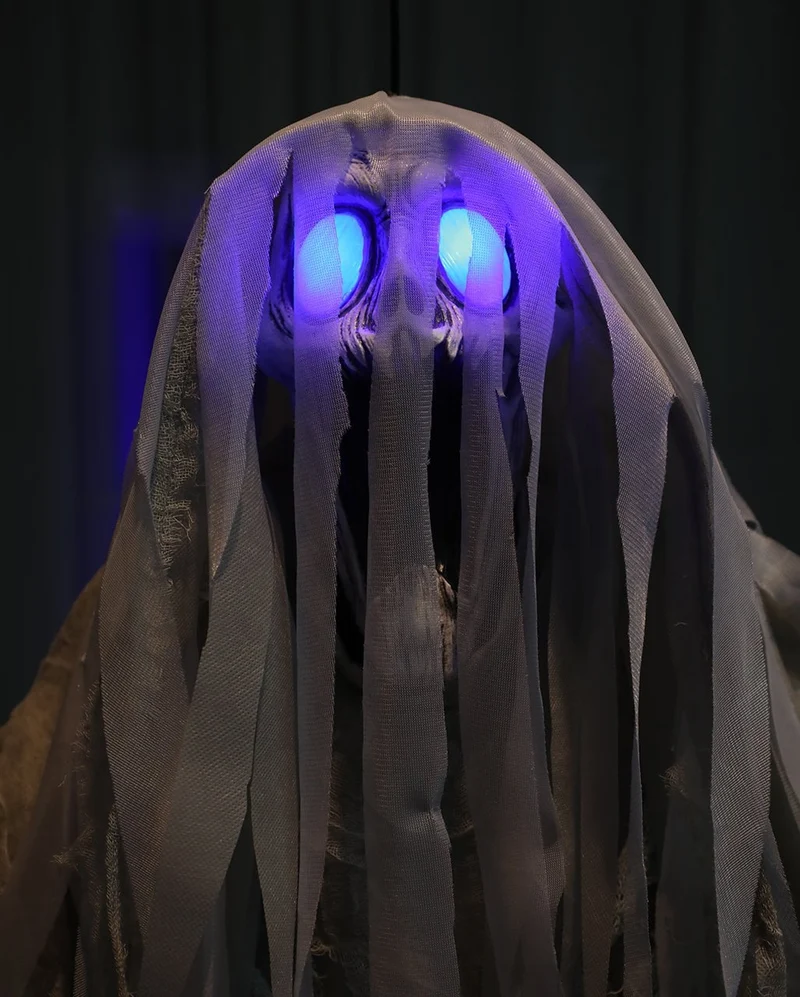 Screaming Ghost Hängefigur mit Licht & Sound 150cm