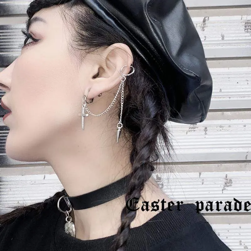 Frauen Punk Rivet Cross Chain Ohrringe
