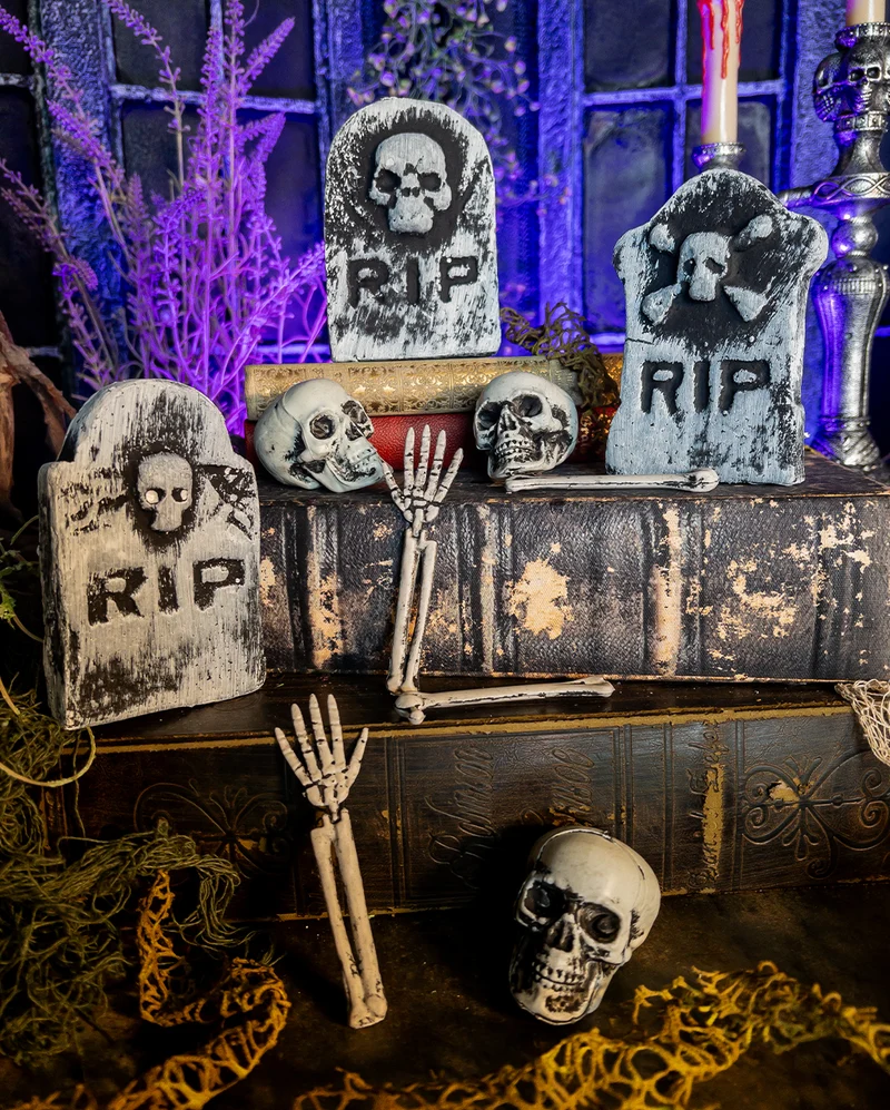 10 Stück Mini Friedhof Teile im Säckchen