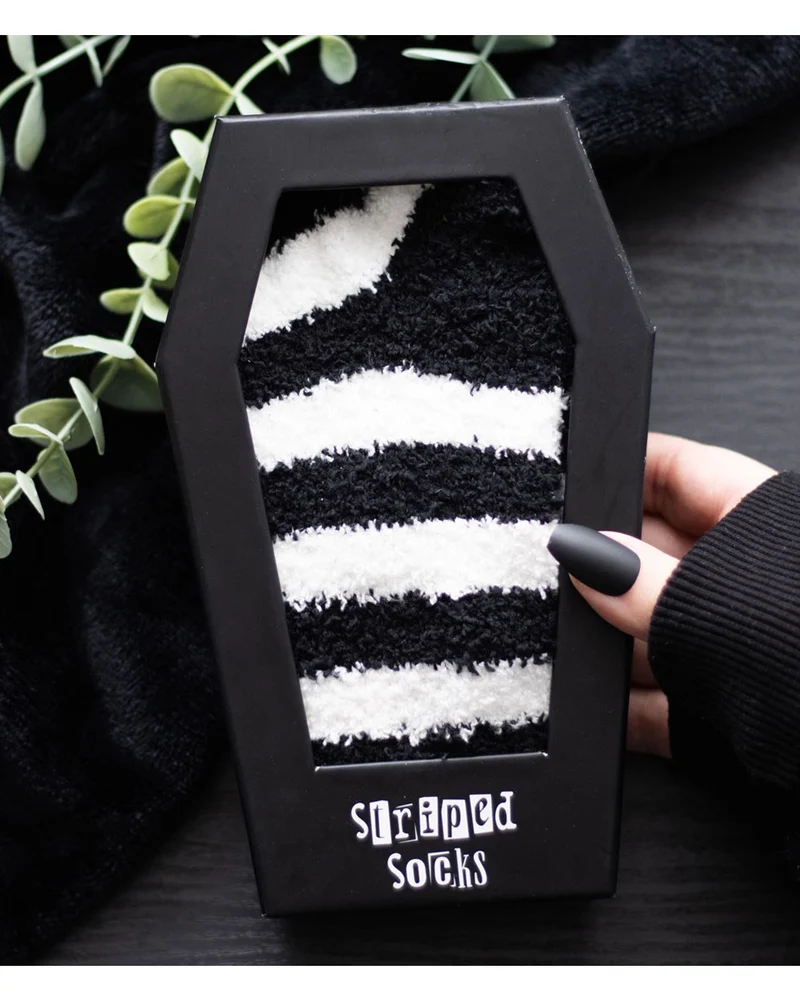 Schwarz-Weiß Gestreifte Socken in Sarg Geschenkbox