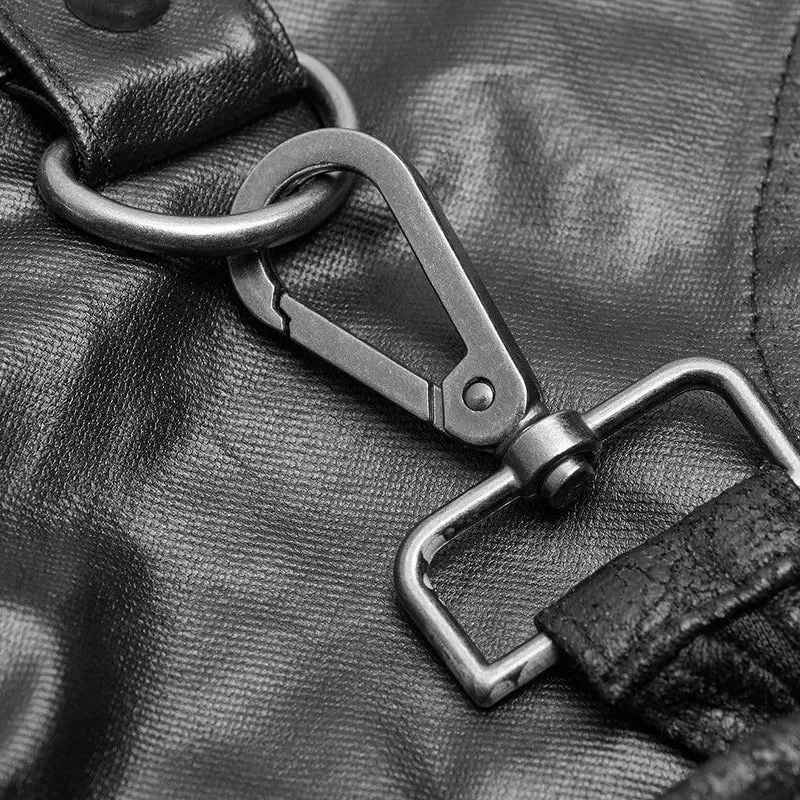 Punkrock für Herren mit Tasche