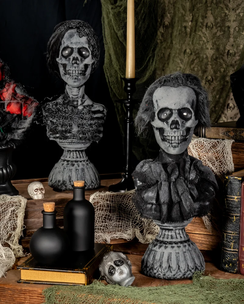 Spooky Geisterstatue "Lady Gruesome" mit Licht & Sound 38cm