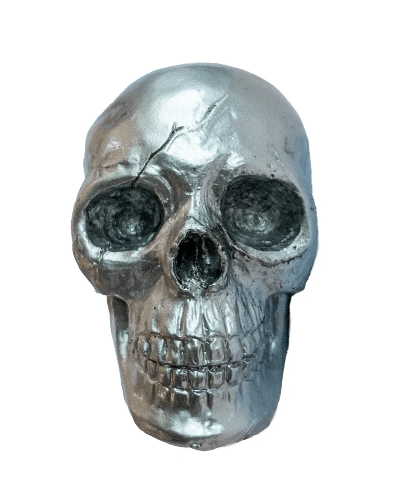 Silberner Totenkopf Schubladengriff