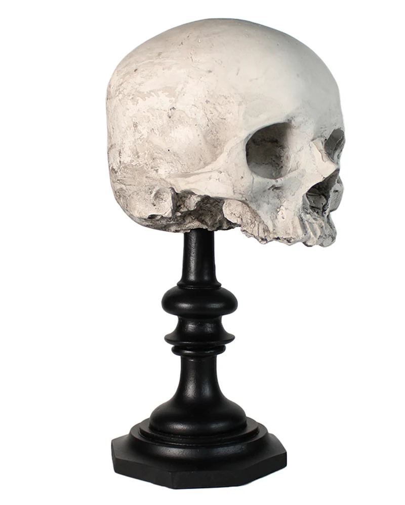 J. DOE Totenkopf auf Sockel 20cm