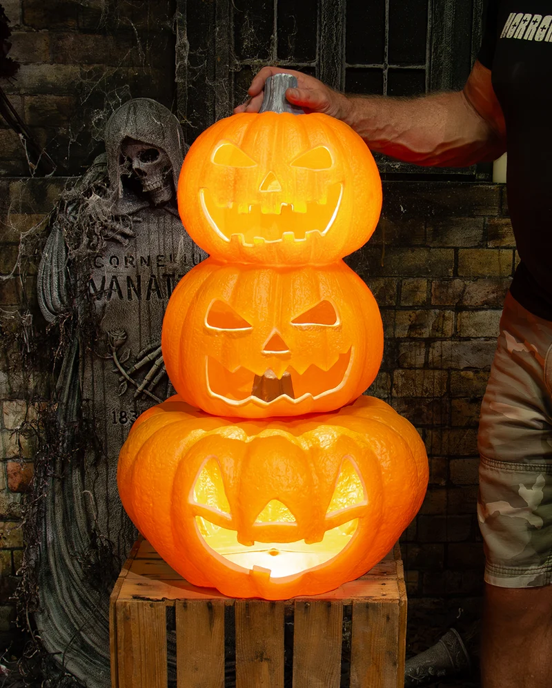 Riesiger Halloween Kürbis Turm mit Beleuchtung 70cm