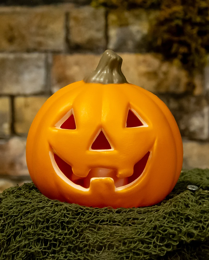 Gut gelaunter Halloween Kürbis mit Beleuchtung12cm