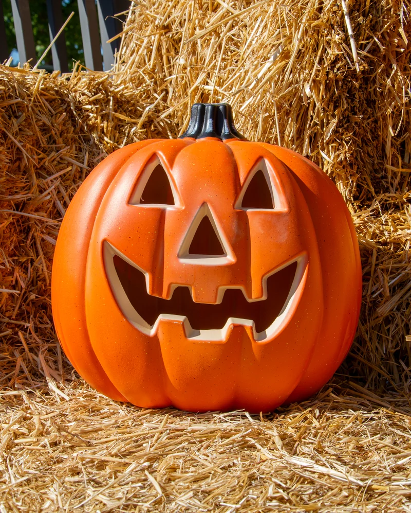Freundlicher Halloween Kürbis mit LED Licht 32cm
