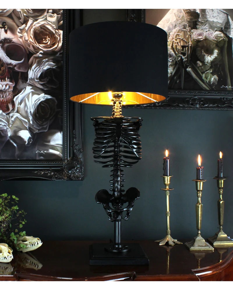 Schwarze Skelett-Torso Lampe mit Lampenschirm
