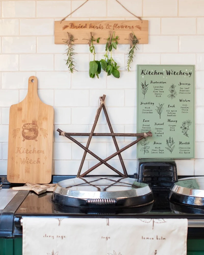 Kitchen Witch Holz Schneidebrett