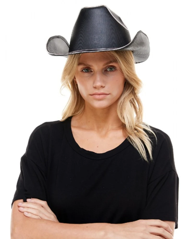 Cowboyhut mit Lila Neon Beleuchtung