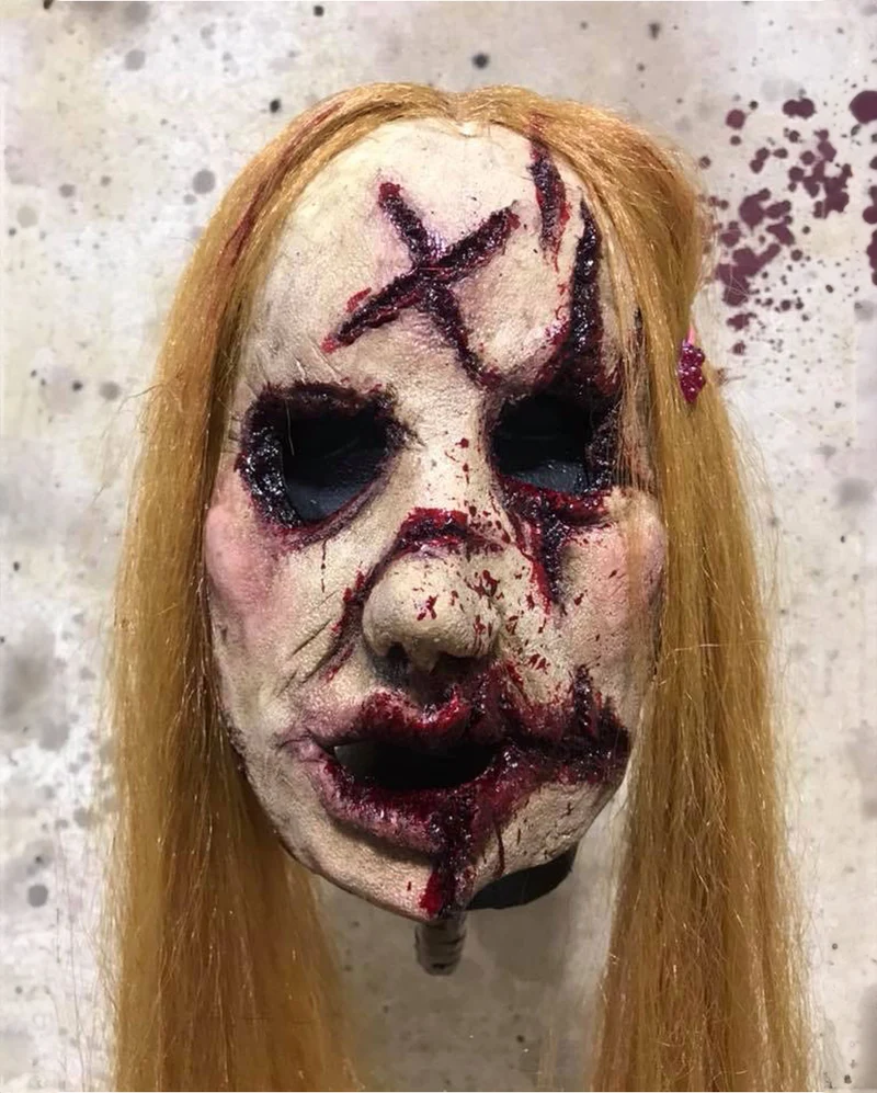 Sissy Strangers Halloween Maske