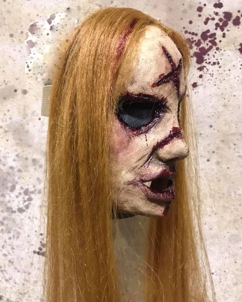 Sissy Strangers Halloween Maske