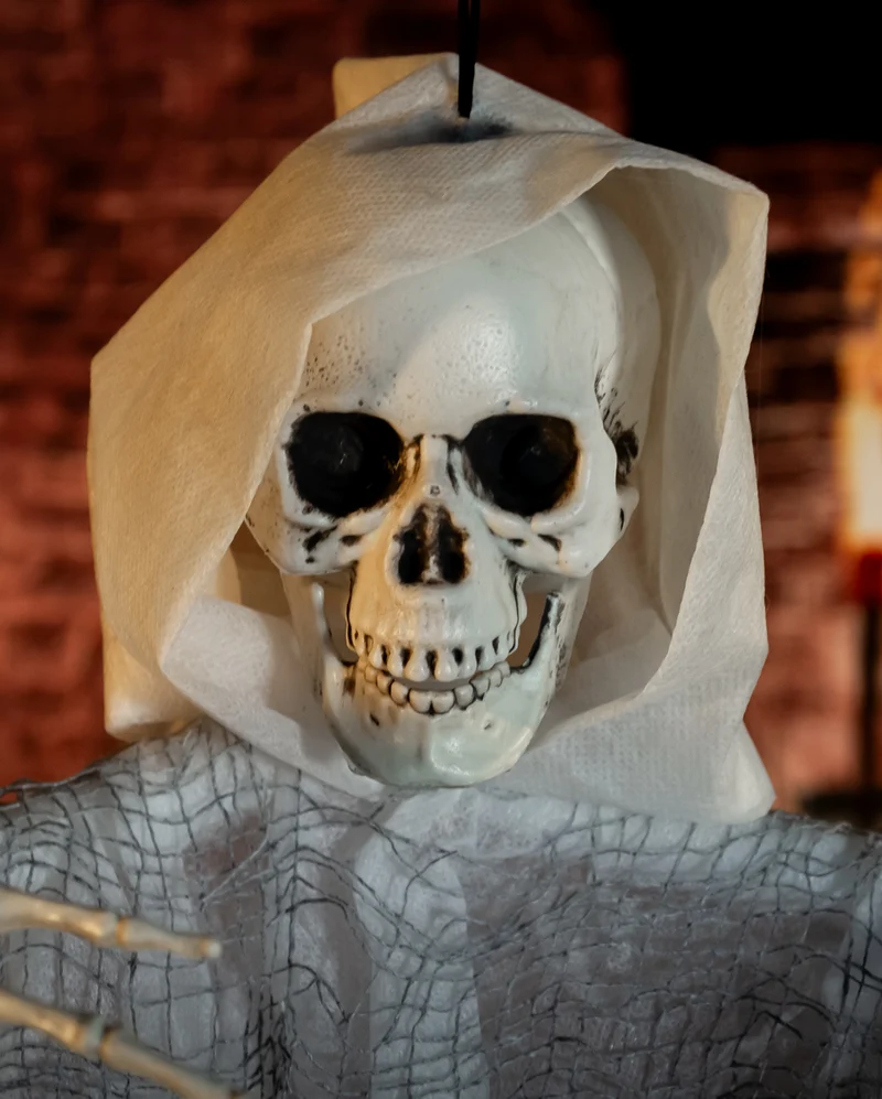 Hanging White Reaper 77cm