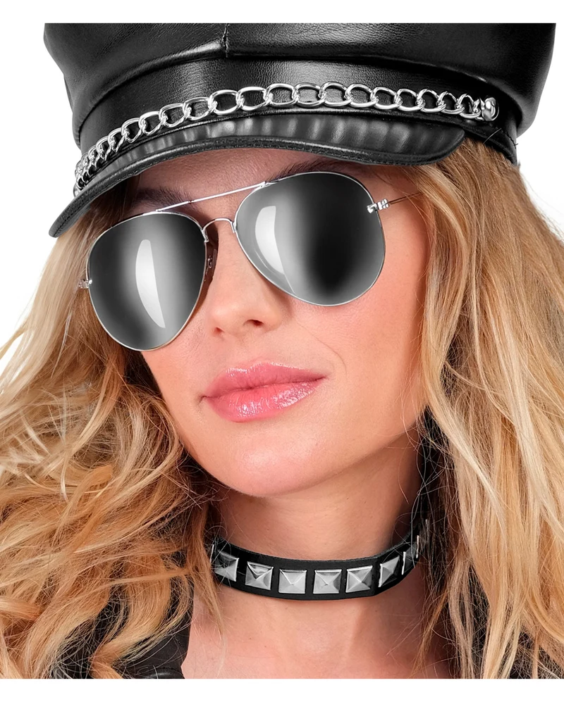 Schwarzes Halsband mit Nieten