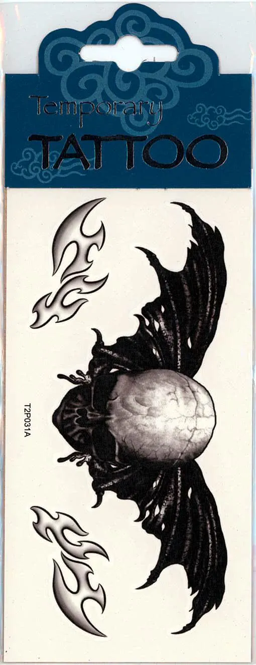 Flügel Tattoo Winged Skull